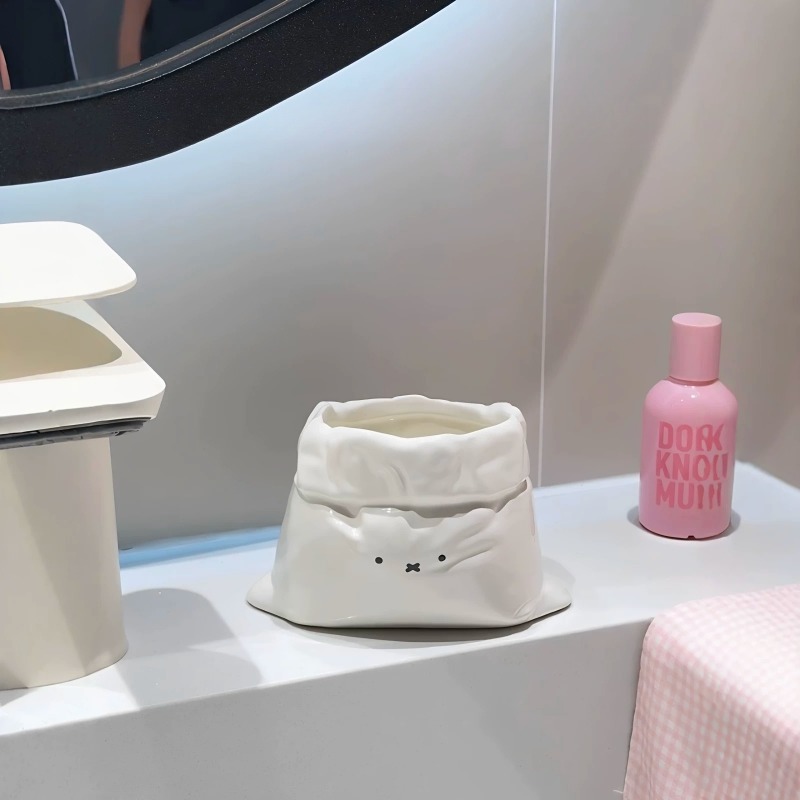 حقيبة تخزين صغيرة من القماش بت - مراجعة Home Edit Bathroom Storage وسعره